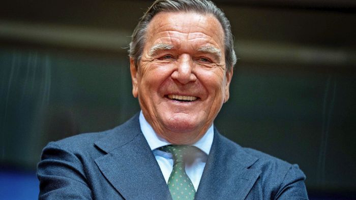 Basis kämpft weiter für Schröder-Ausschluss