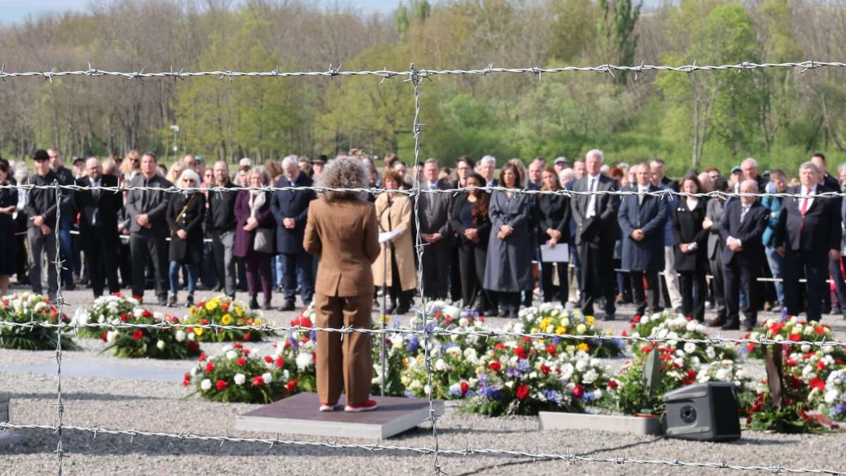 Gedenkfeier auf dem ehemaligen Appellplatz anlässlich des 79. Jahrestag der Befreiung des Konzentrationslagers Buchenwald.