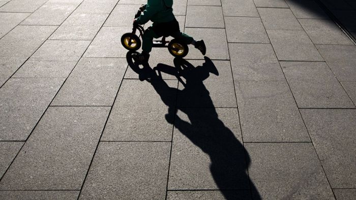 Heilbronn: Kind auf Laufrad frontal erfasst –  Autofahrer unter Drogen