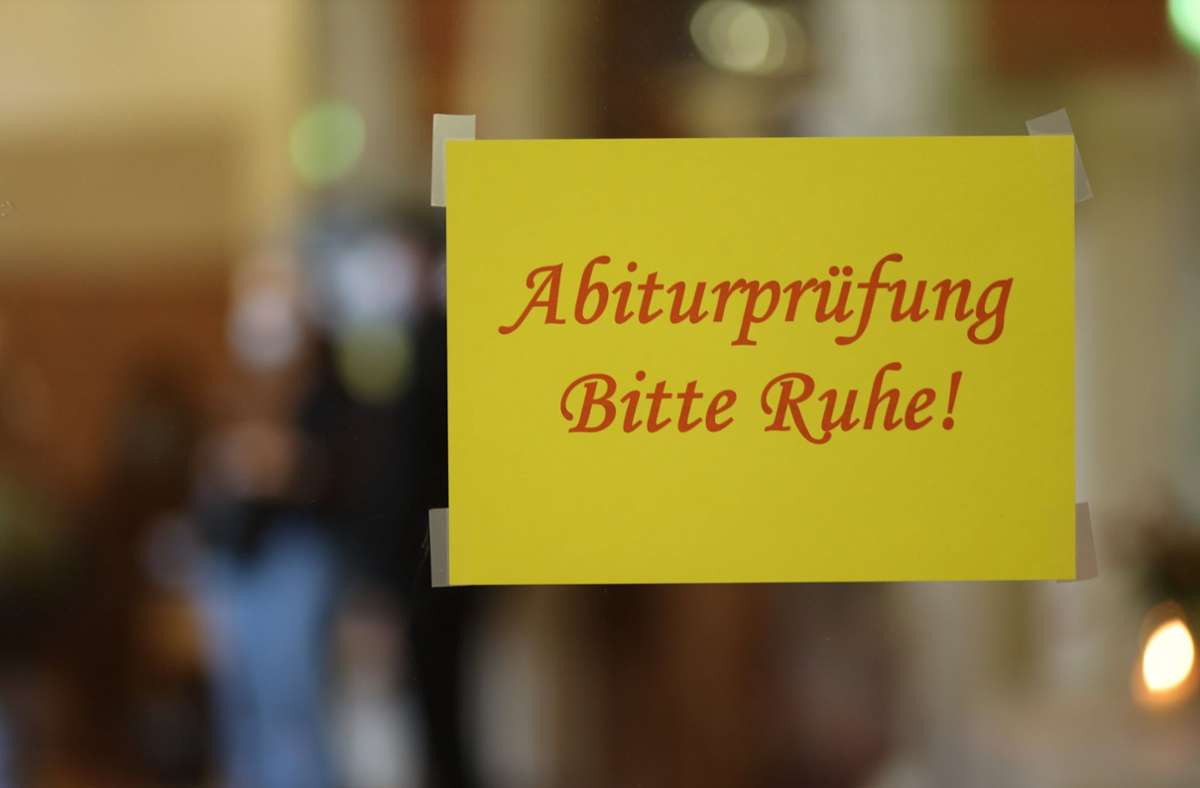 Abitur in Baden-Württemberg: Wann Deutsch, Mathematik und Sprachen auf dem Plan stehen