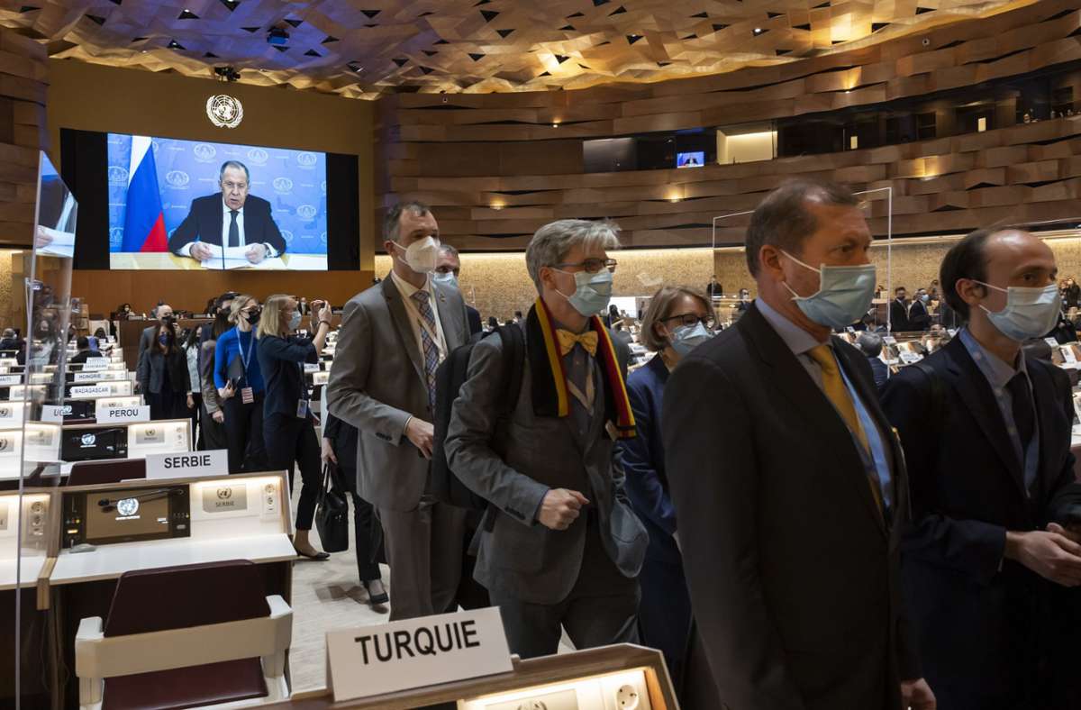 Protest gegen Krieg in der Ukraine: Dutzende Länder verlassen bei Lawrow-Rede in Genf den Saal