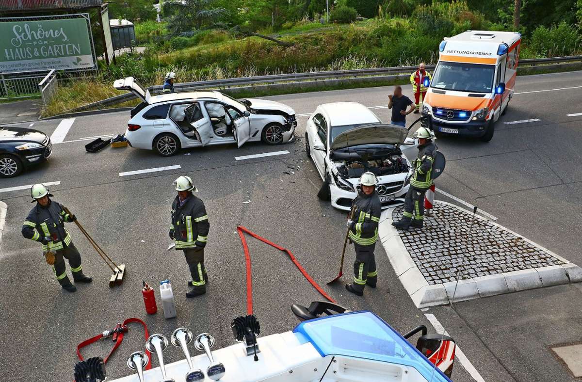 Unfall bei Gerlingen: Zwei Autos kollidieren beim ADAC-Übungsplatz