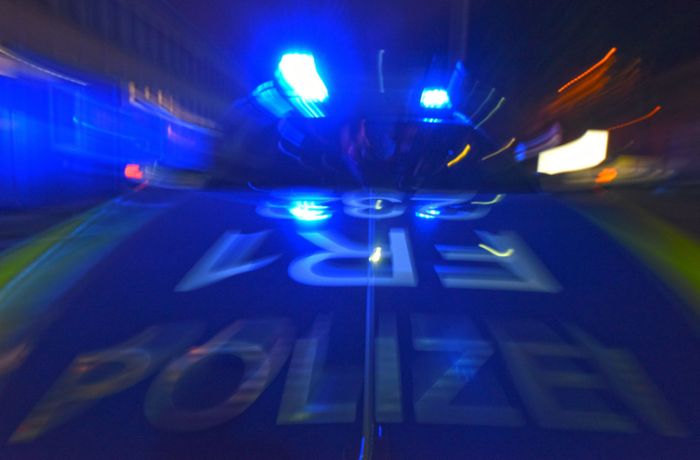 Kißlegg in Baden-Württemberg: Jugendbande fährt gestohlenes Auto zu Schrott und bricht in Haus ein