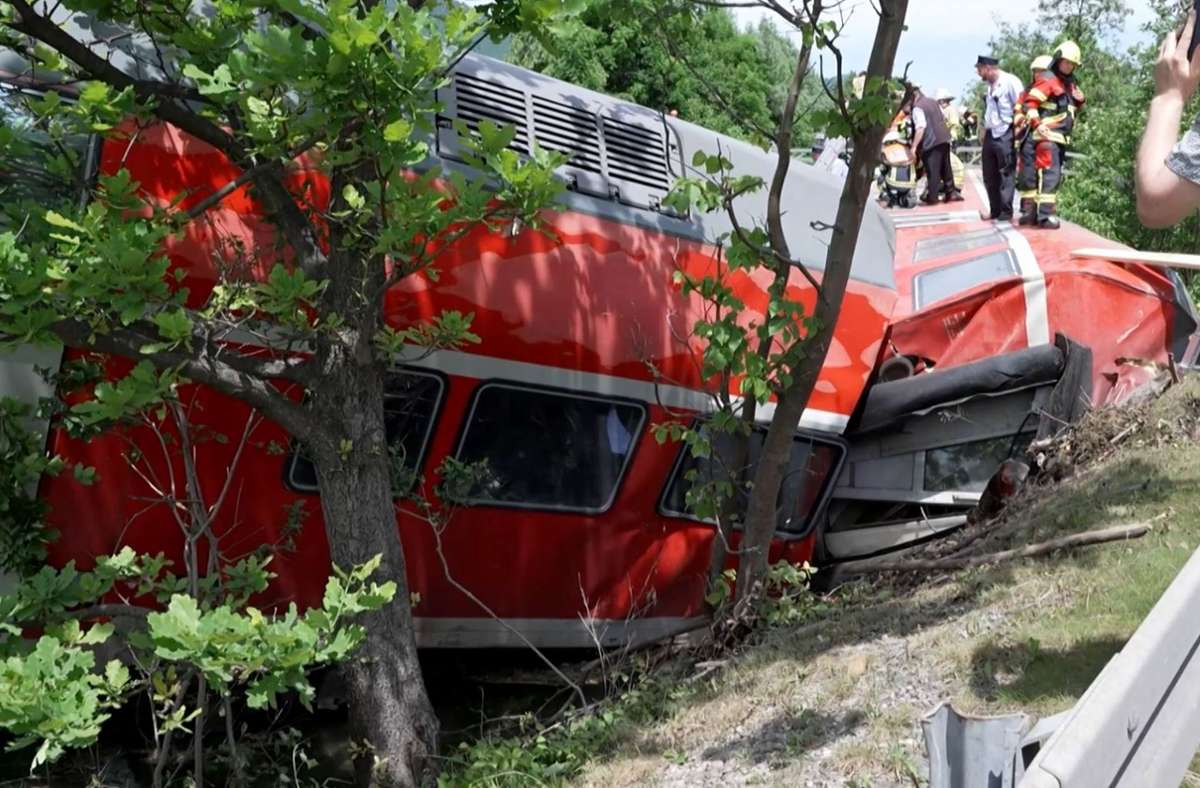 Oberbayern: Vier Tote bei Zugunglück