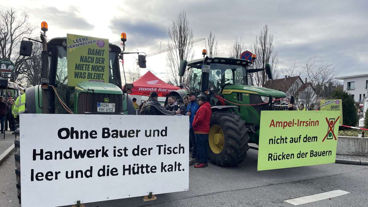 Der politische Aschermittwoch in Biberach wurde von Bauernprotesten begleitet.