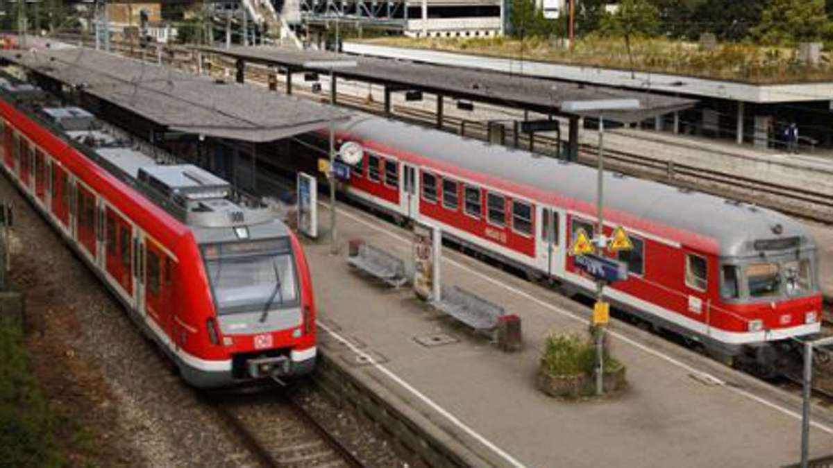 Bahnhof Backnang: Betrunkener wird von Regionalzug überrollt und hat unfassbares Glück