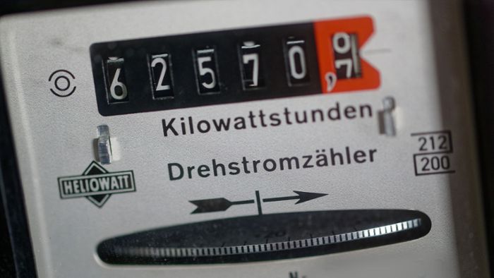 Strom: Energiekosten-Anteil am Einkommen für viele Ostdeutsche hoch