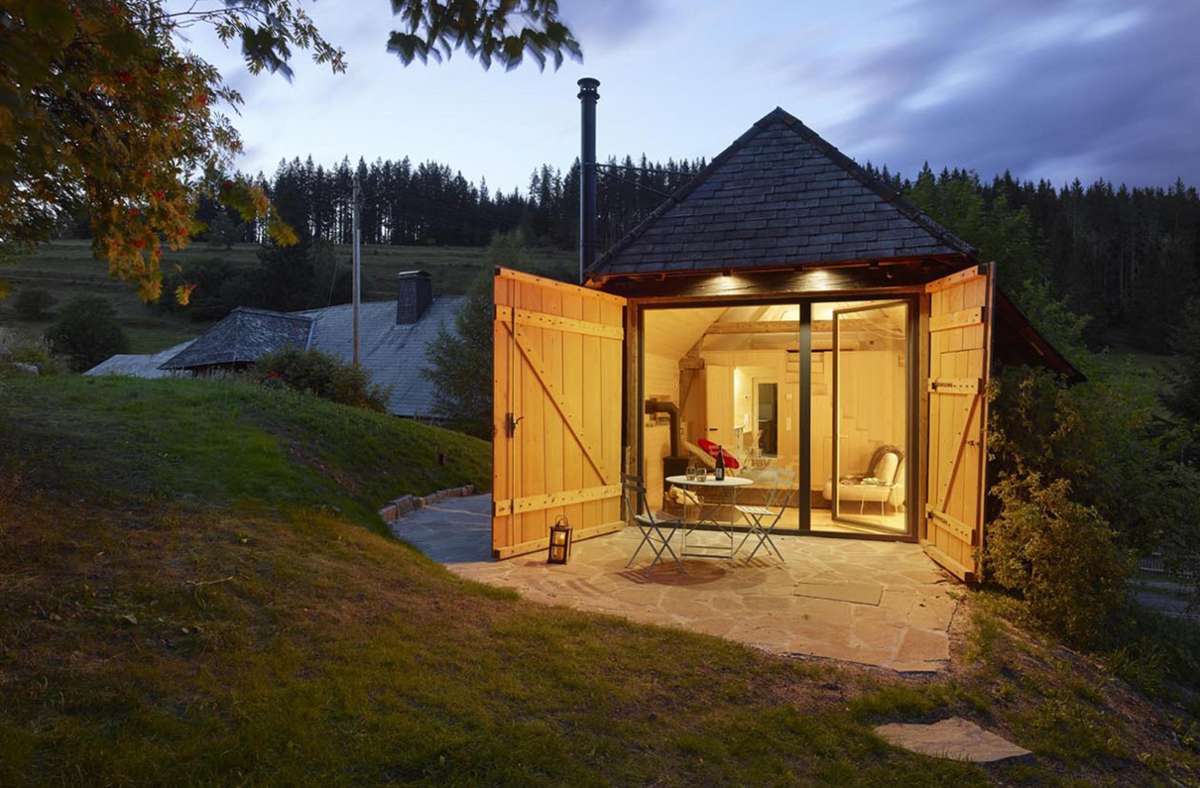 Wohnen im Tiny House im Schwarzwald: Stuttgarter Architekt zeigt seine kleine Holzvilla