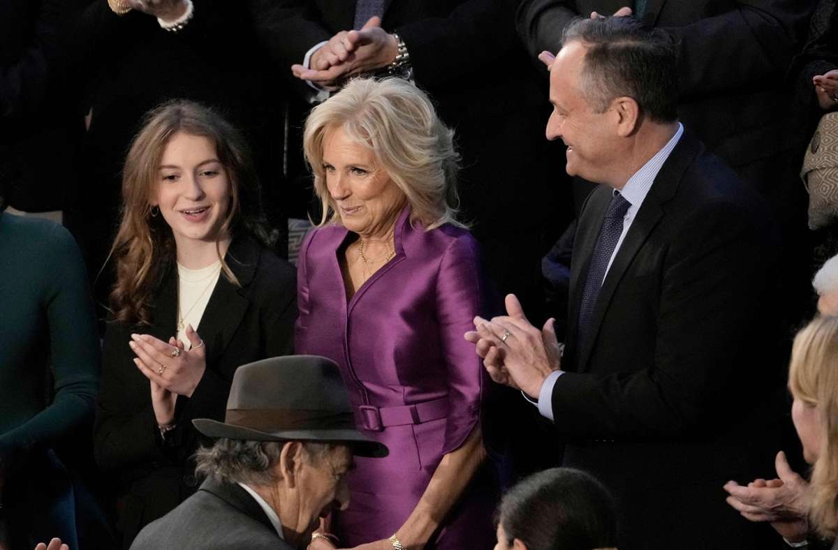 Jill Biden: Falschen Mann geküsst? Video von First Lady wird zum Aufreger