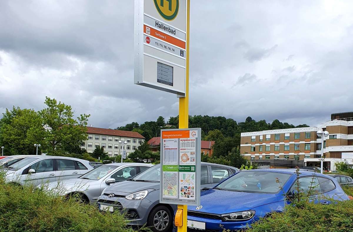 Besser Busfahren in Herrenberg: Neue Anzeiger an 13 Herrenberger Bushaltestellen