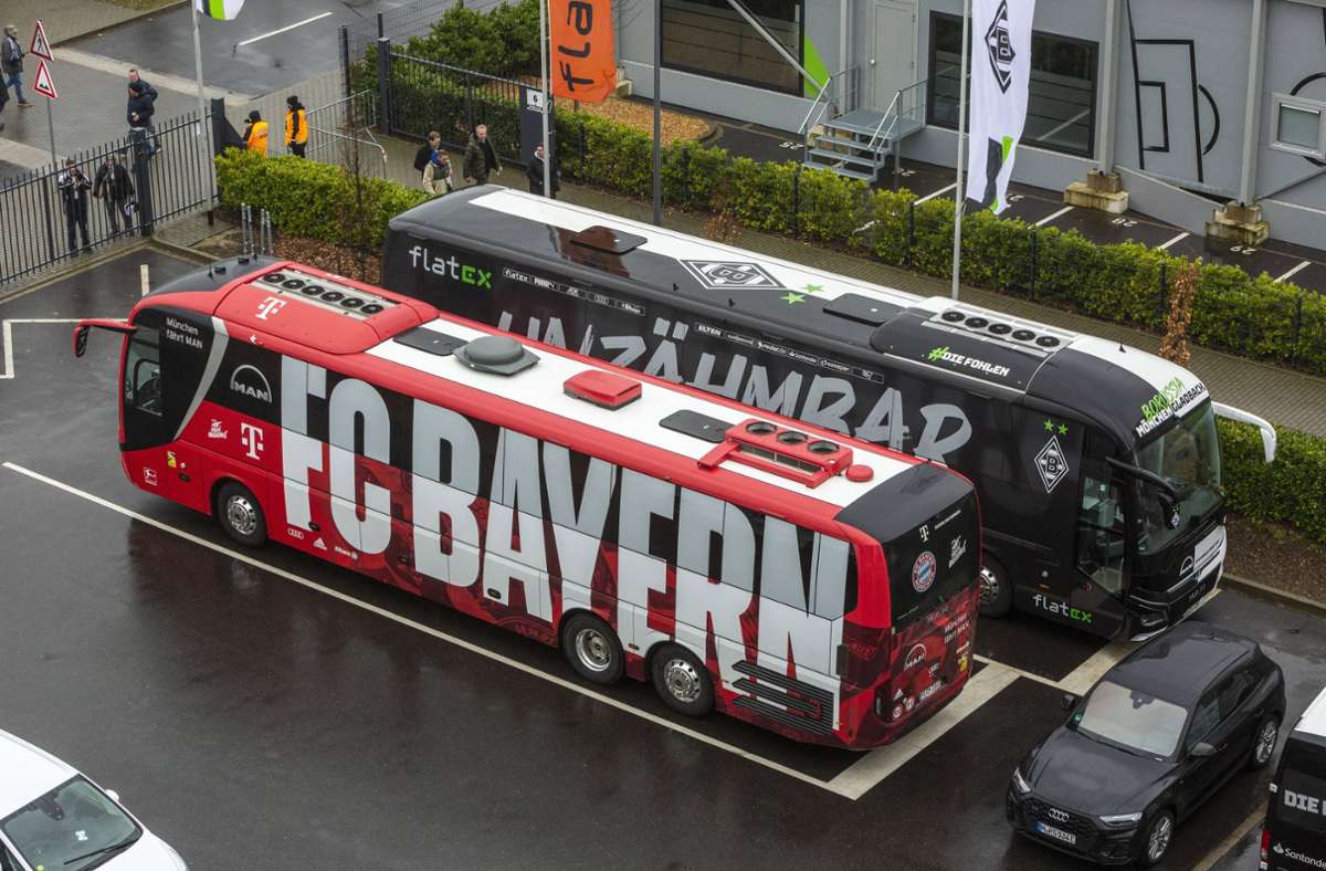 Polizei gibt Fehler zu: Bayern-Busse fuhren unerlaubt durch Rettungsgasse