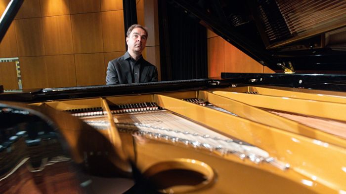 Jacob Leuschner begeistert beim Böblinger Pianistenfestival