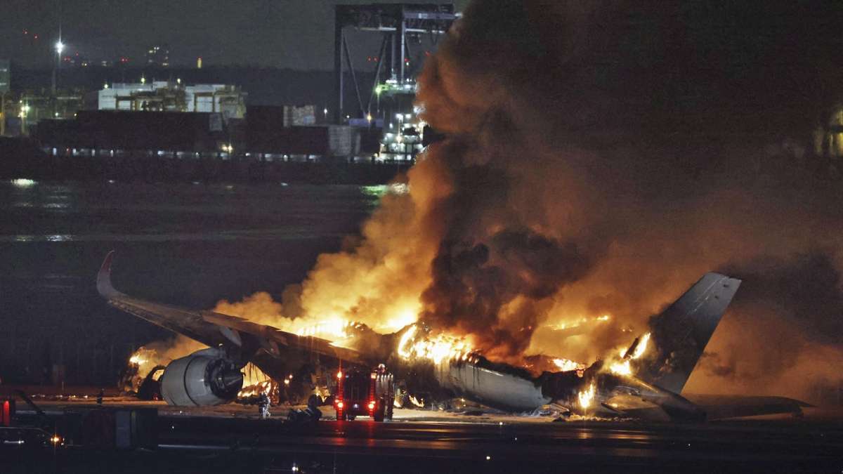 Zwei Wochen nach Unglück in Tokio: Erneute Flugzeug-Kollision auf japanischem Flughafen