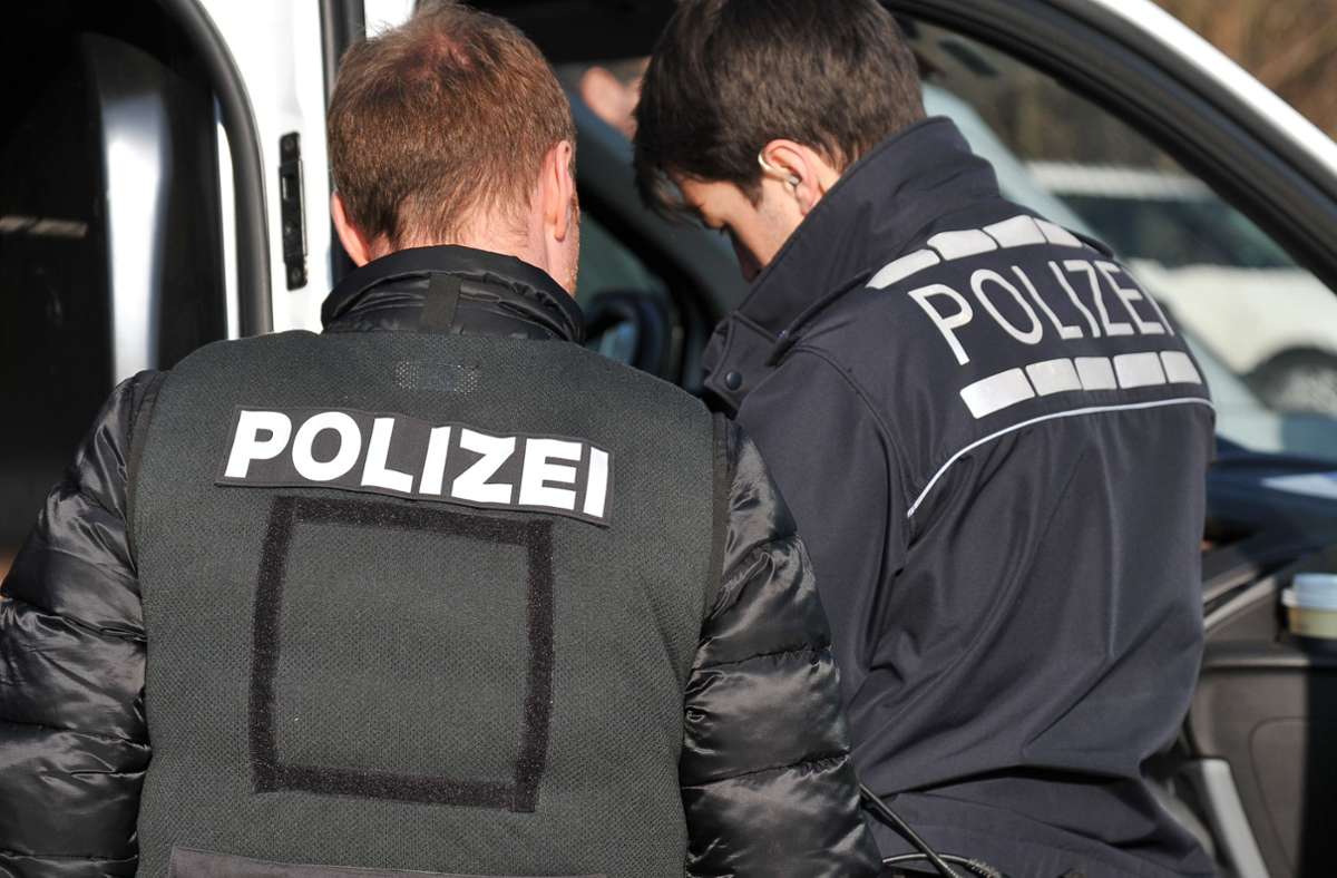 Die Polizei hat die Ermittlungen aufgenommen zu der Auseinandersetzung am Böblinger Busbahnhof Foto: Archiv/Bischof