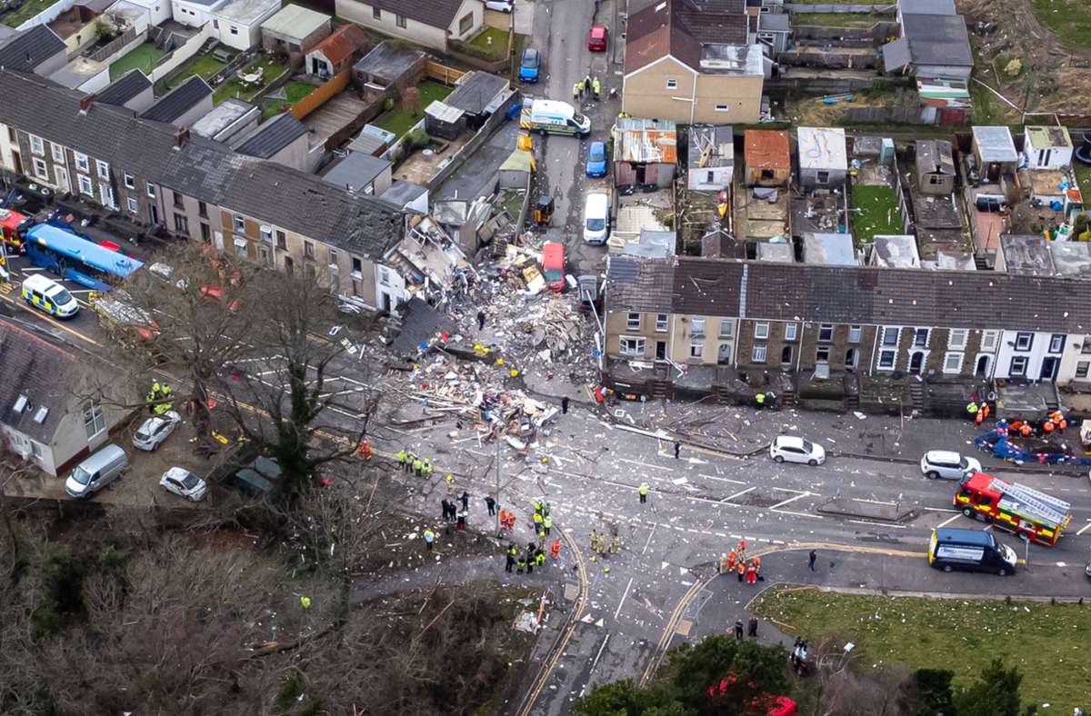 Trümmerfeld in Wales: Schwere Explosion zerstört Häuser