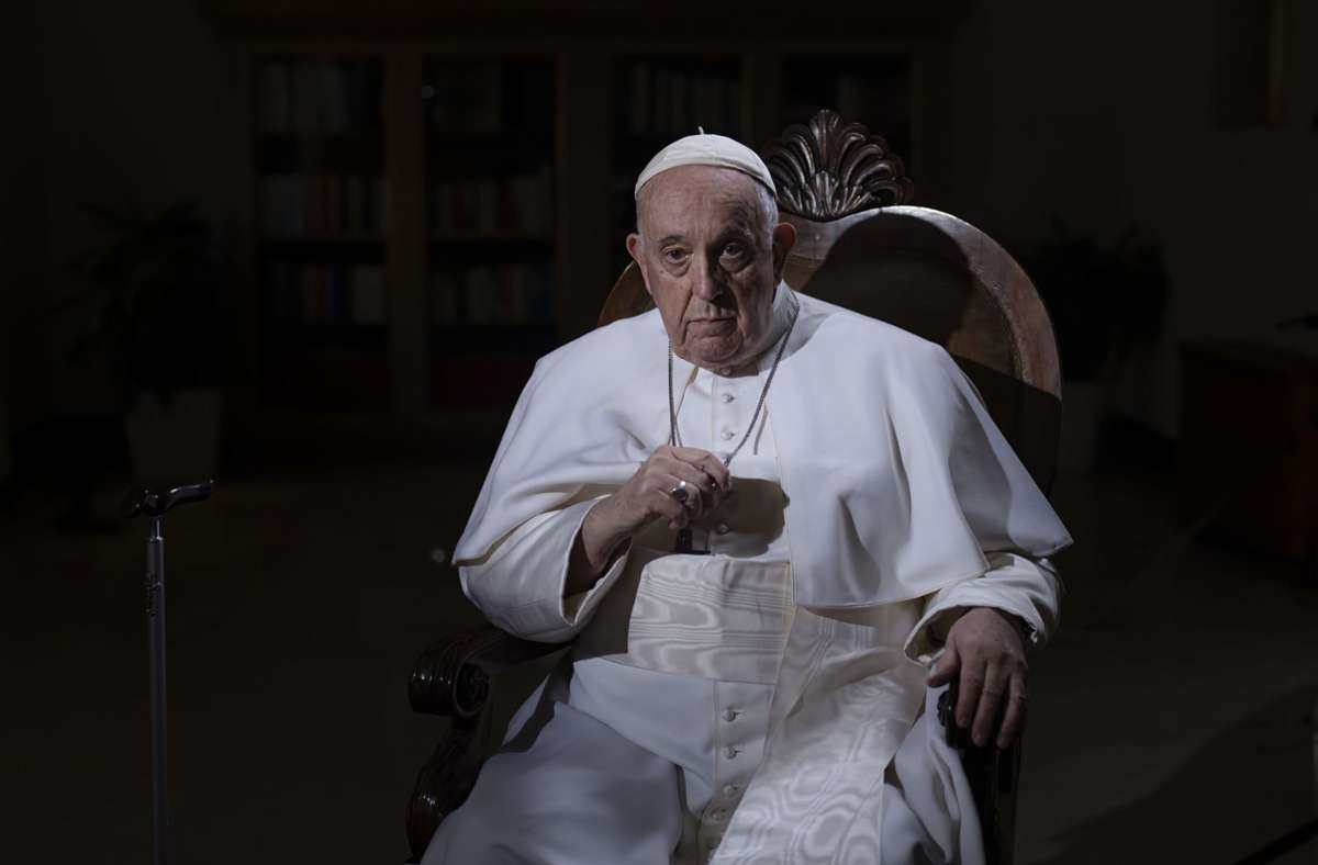 Papst in Bedrängnis: Franziskus nimmt Stellung zum Thema Homosexualität