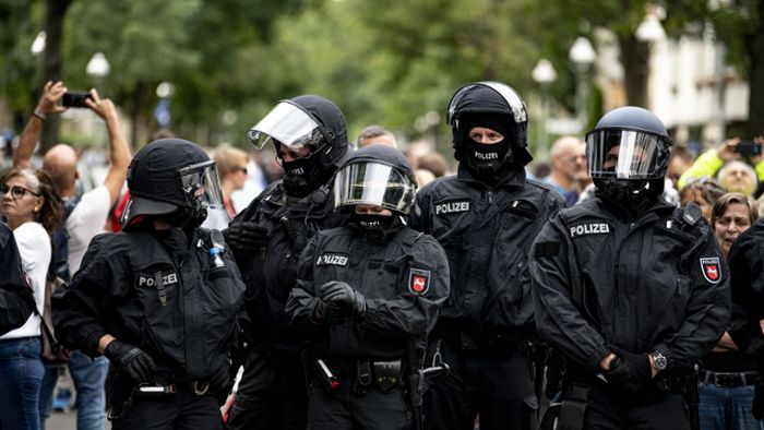 Drei Querdenken-Demonstrationen am Wochenende von Polizei verboten