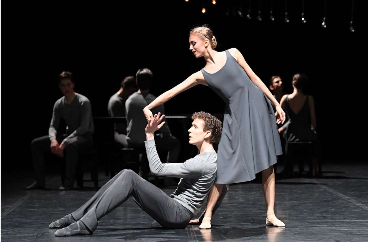 Mit Veronika Verterich tanzte Alexander Mc Gowan in Roman Novitzkys Ballett „Under the Surface“.