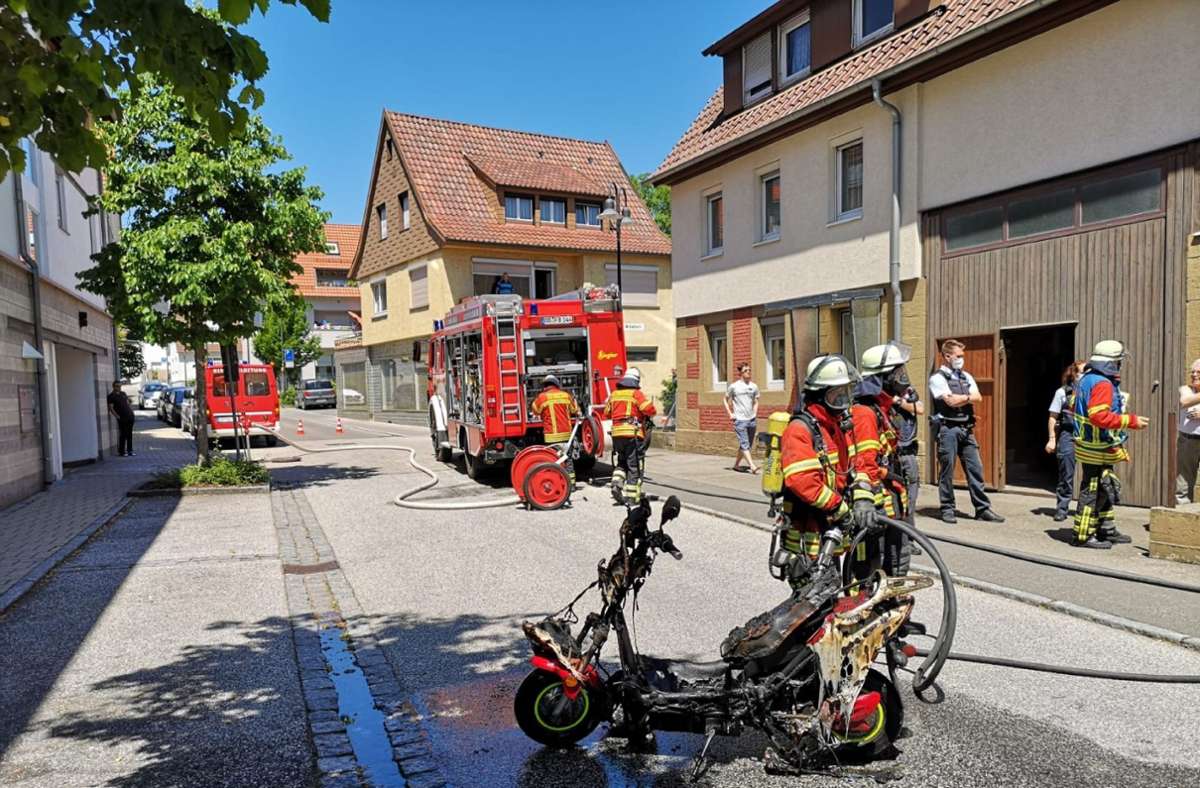 Garagenbrand in Holzgerlingen: Motorroller brennt nieder