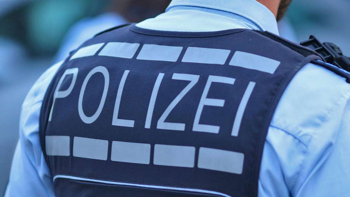 Pforzheim: Mutmaßlicher Messerangriff in Schule - Zwei Schwerverletzte