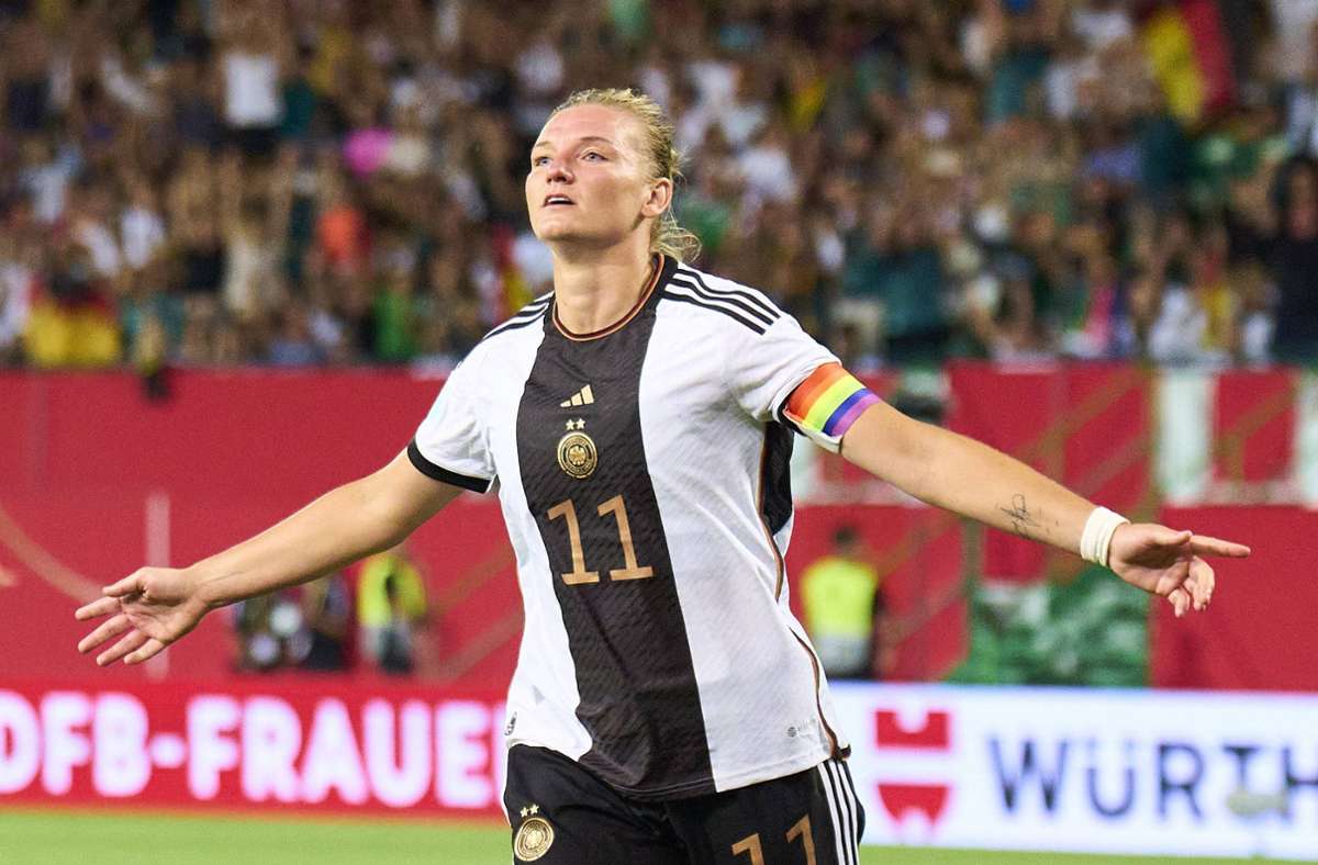 Alexandra Popp ist das Gesicht des deutschen Frauenfußballs. In unserer Bildergalerie blicken wir auf die Gegnerinnen der deutschen Elf.