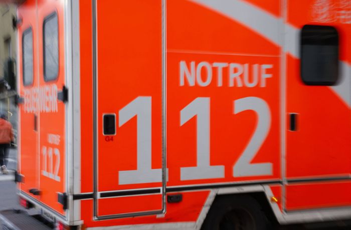 Esslingen: Feuerwehr rückt wegen Brand in Sicherungskasten aus