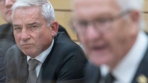 Kretschmann stützt Strobl: Opposition misst mit „zweierlei Maß“