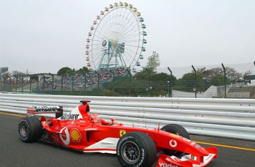 Michael Schumachers Titel-Ferrari von 2003 ist für 13 Millionen Schweizer Franken  versteigert worden – Steuern und Gebühren kommen noch obendrauf. Foto: dpa/Oliver Multhaup