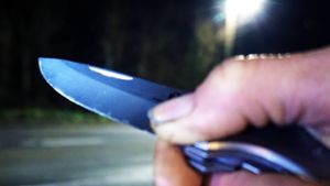 Jugendlicher bedroht 16-Jährigen mit Messer
