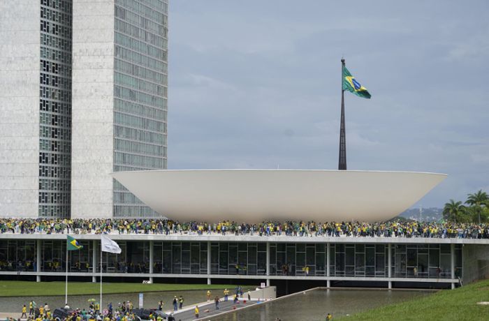 Nach Ausschreitungen in Brasilien: Polizei räumt Camp von Bolsonaro-Anhängern