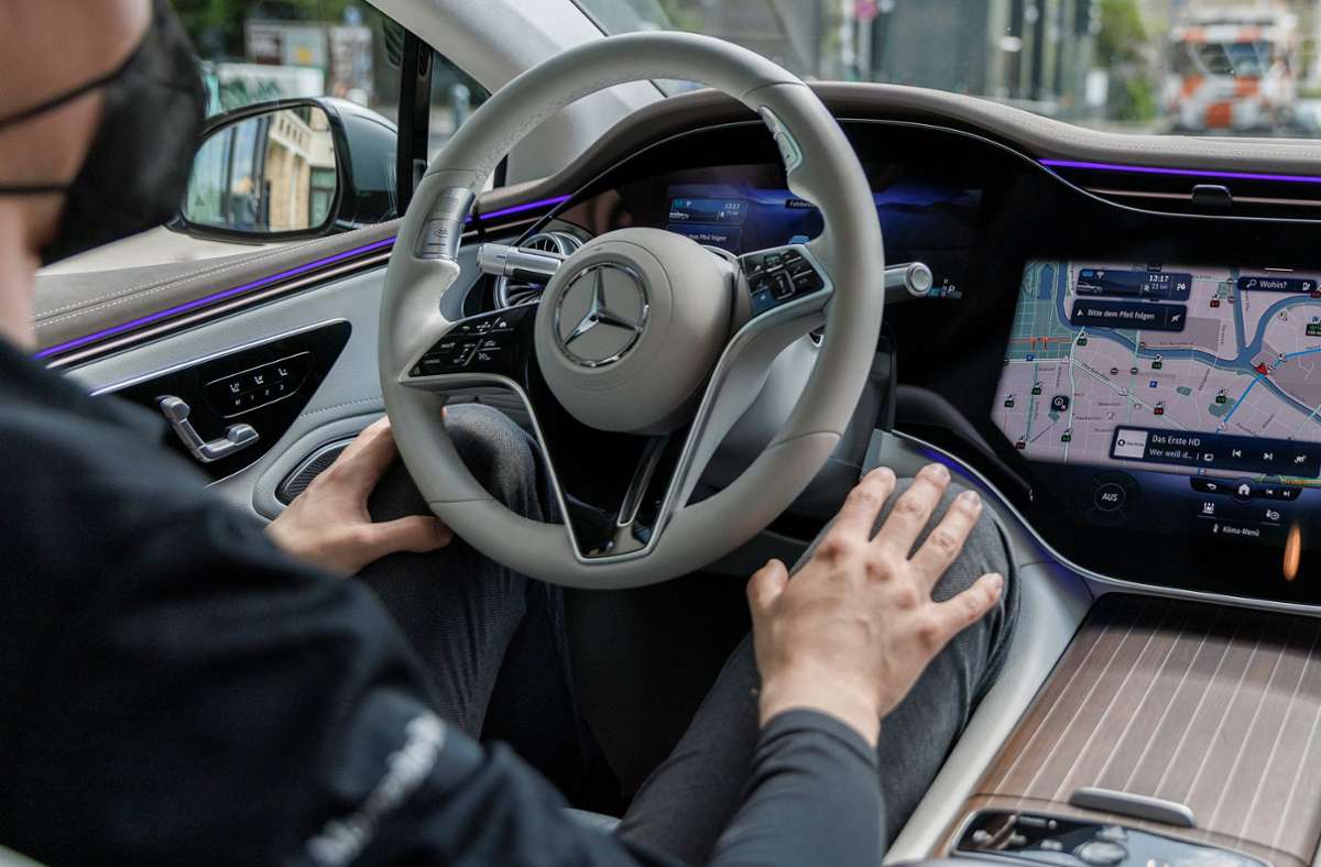 Autobauer aus Stuttgart: Mercedes startet Verkauf seines Systems zum automatisierten Fahren