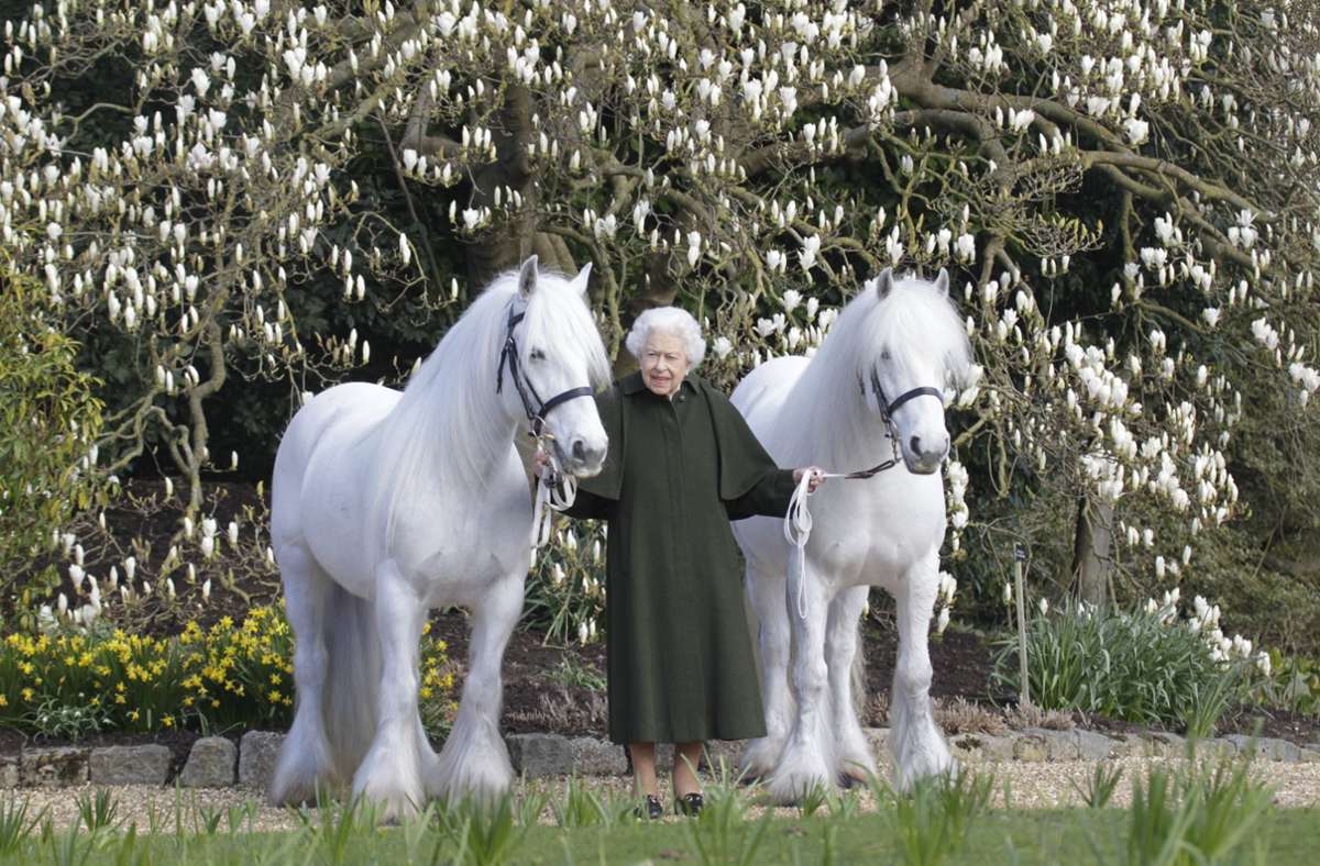 Queen Elizabeth II.: Pferde und Kanonendonner – so feiert die Königin Geburtstag