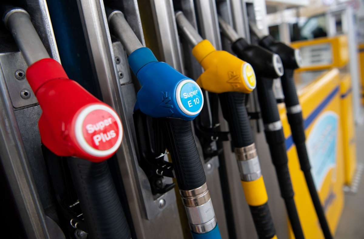 Tanken in Deutschland: Benzinpreis sinkt weiter