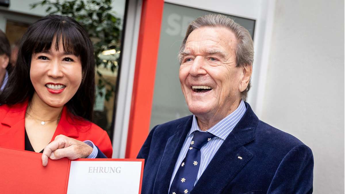 60 Jahre in der SPD: Die Ehrung für Gerhard Schröder ist richtig