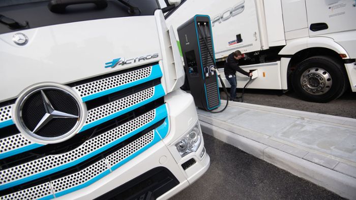 Daimler will wieder deutlich mehr Lastwagen verkaufen