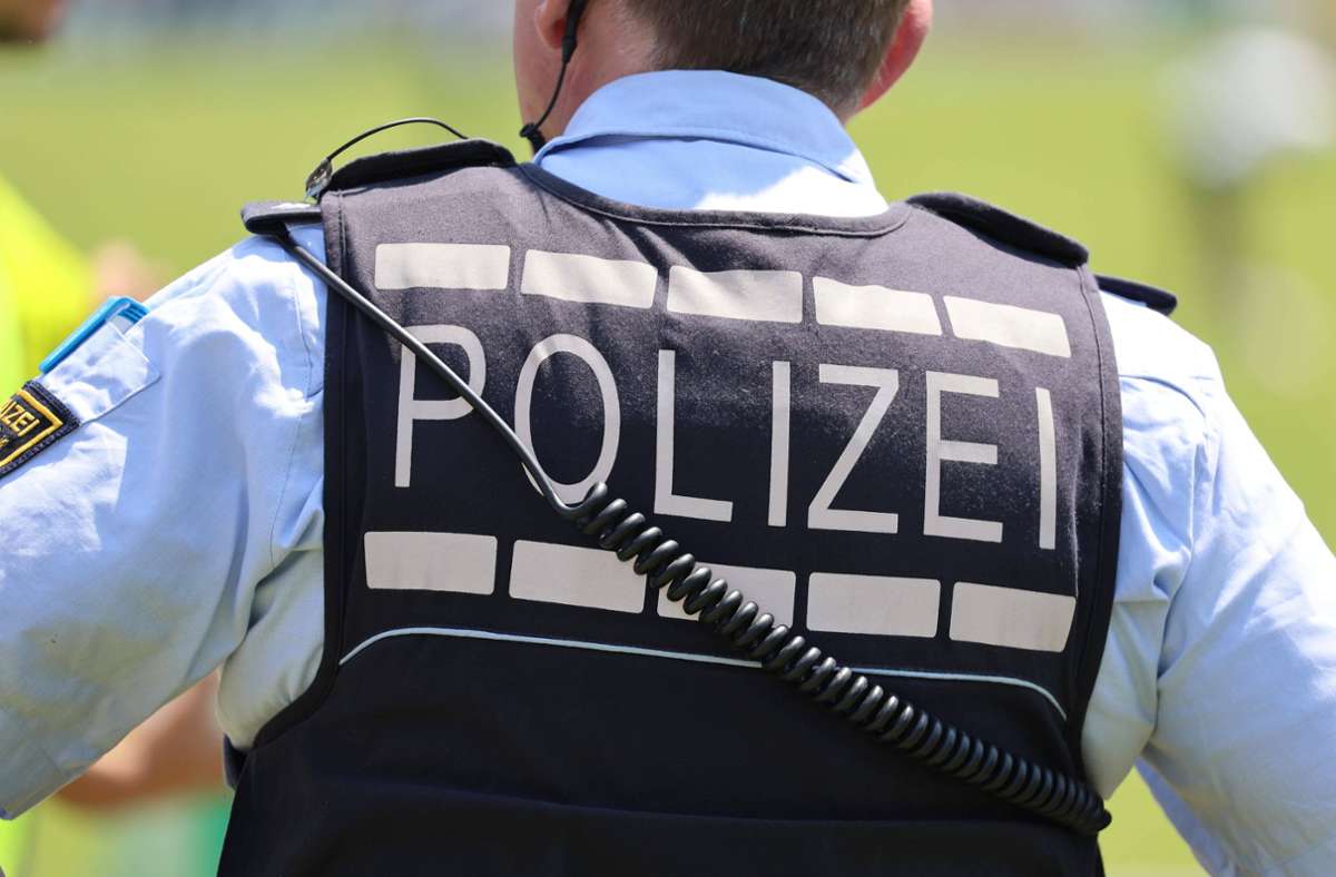 Kreis Karlsruhe: Fünf Polizisten verletzt, nachdem Familienstreit eskaliert