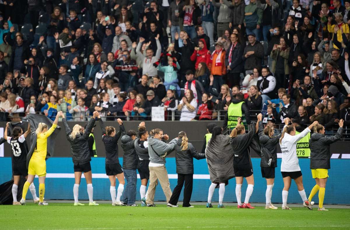 Eintracht Frankfurt gegen Bayern München: Vor 23 200 Fans – 0:0 zum Start der Frauen-Bundesliga