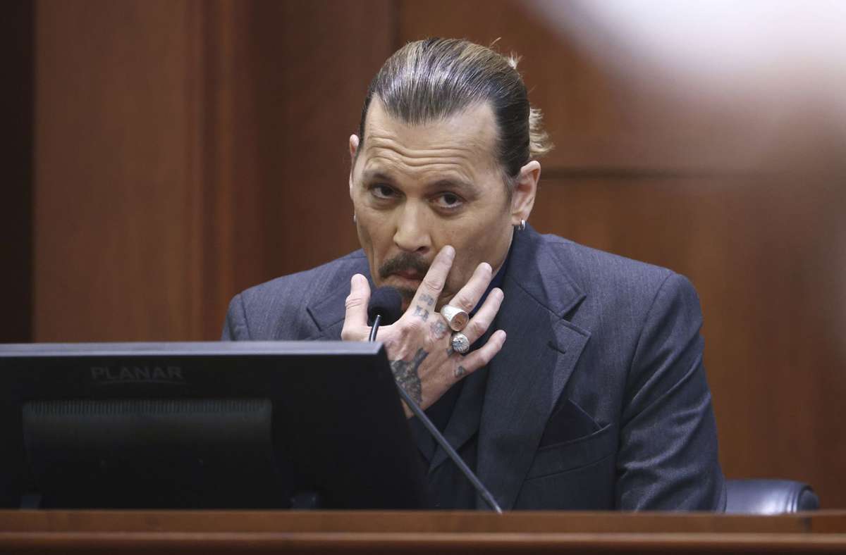 Hollywood-Star im Kreuzverhör: Johnny Depp muss frühere SMS-Nachrichten vorlesen