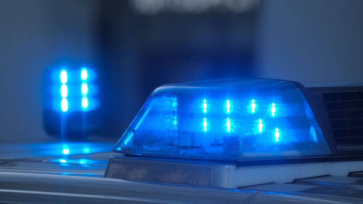 Verfolgungsjagd im Rhein-Neckar-Kreis: Autofahrer flieht auf A5 vor Polizei – Beamte finden Waffen