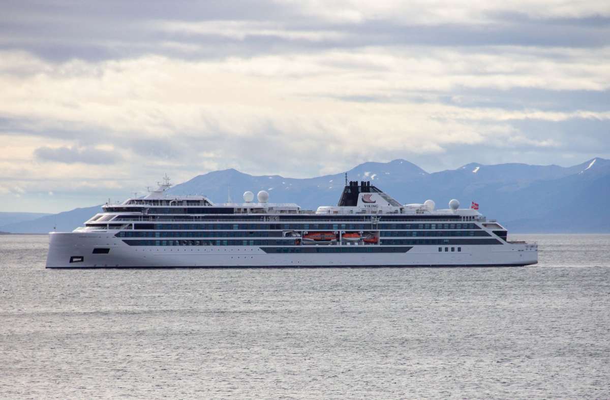 Grönland: Kreuzfahrtschiff mit mehr als 200 Passagieren gestrandet