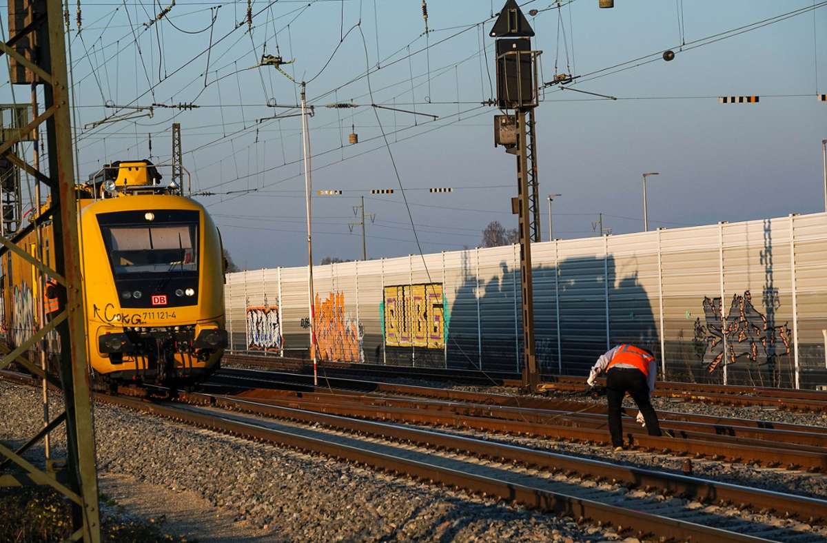 Oberleitung beschädigt: Rheintal-Bahn zwischen Offenburg und Lahr über Stunden gesperrt