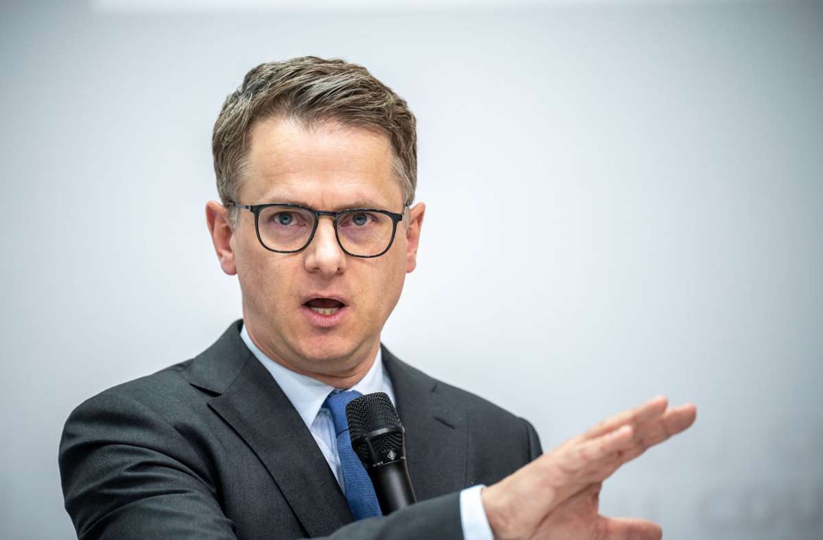 Carsten Linnemann: CDU-Vize: Arbeitslose zu Job-Annahme verpflichten