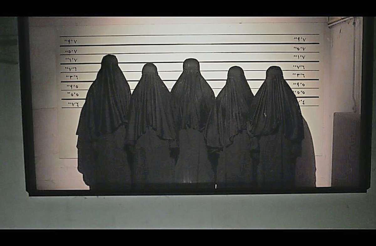Welche ist die richtige Frau? Die Identifizierung im Film „Burqa City“ gestaltet sich problematisch. Foto: Veranstalter