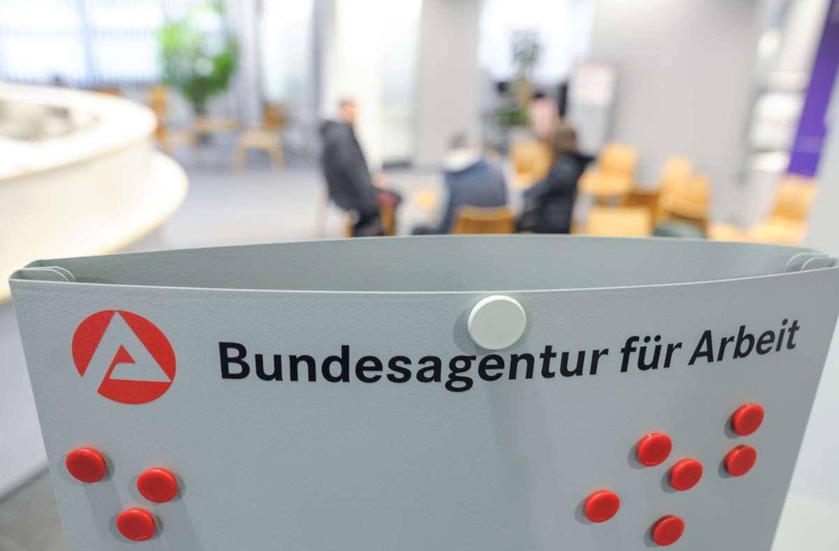 Arbeitslose in Deutschland: Zahl der Menschen ohne Job ist rückläufig