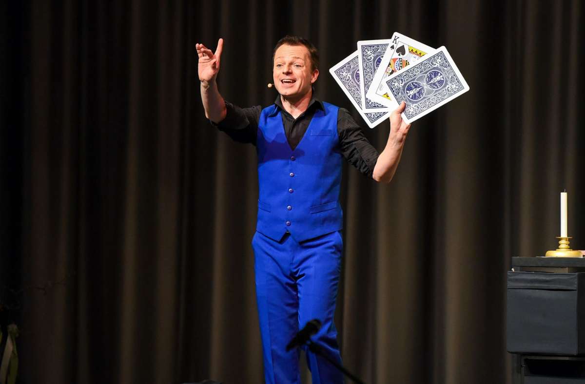 Zaubershow im Ehninger Theaterkeller: Magische Momente mit Timo Marc