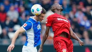 VfB gewinnt trotz langer Unterzahl in Darmstadt