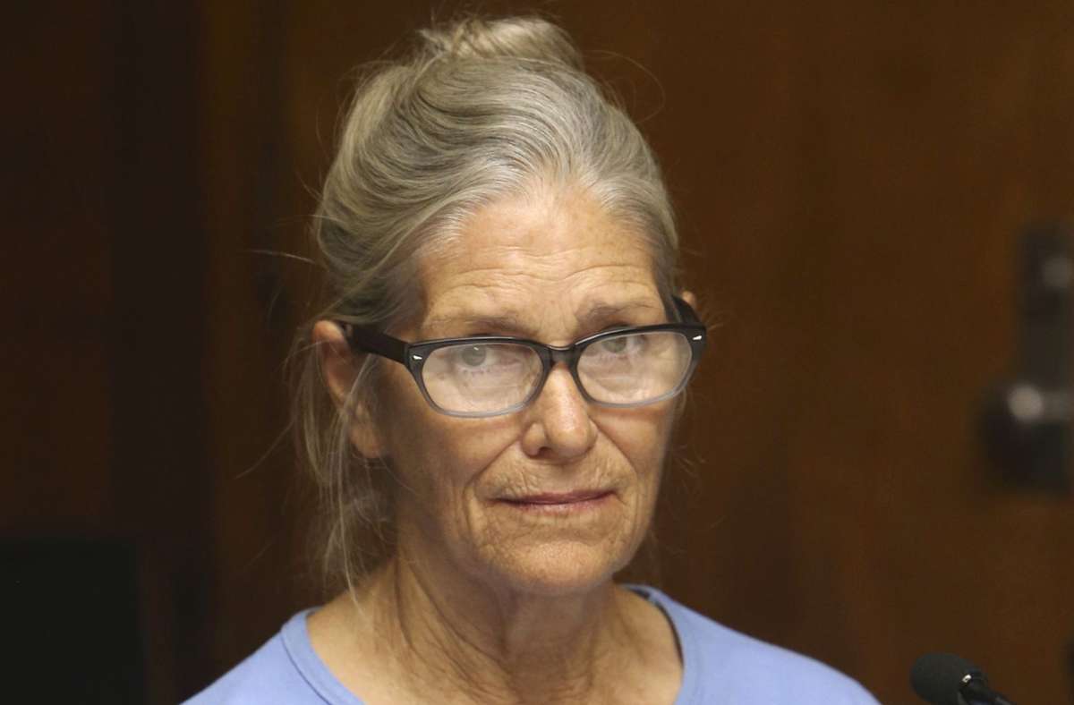 Leslie Van Houten nimmt an ihrer Bewährungsanhörung in der California Institution for Women teil (Archivbild vom 6. September 2017). Die 73-Jährige ist unter Bewährungsaufsicht aus dem Gefängnis entlassen worden.