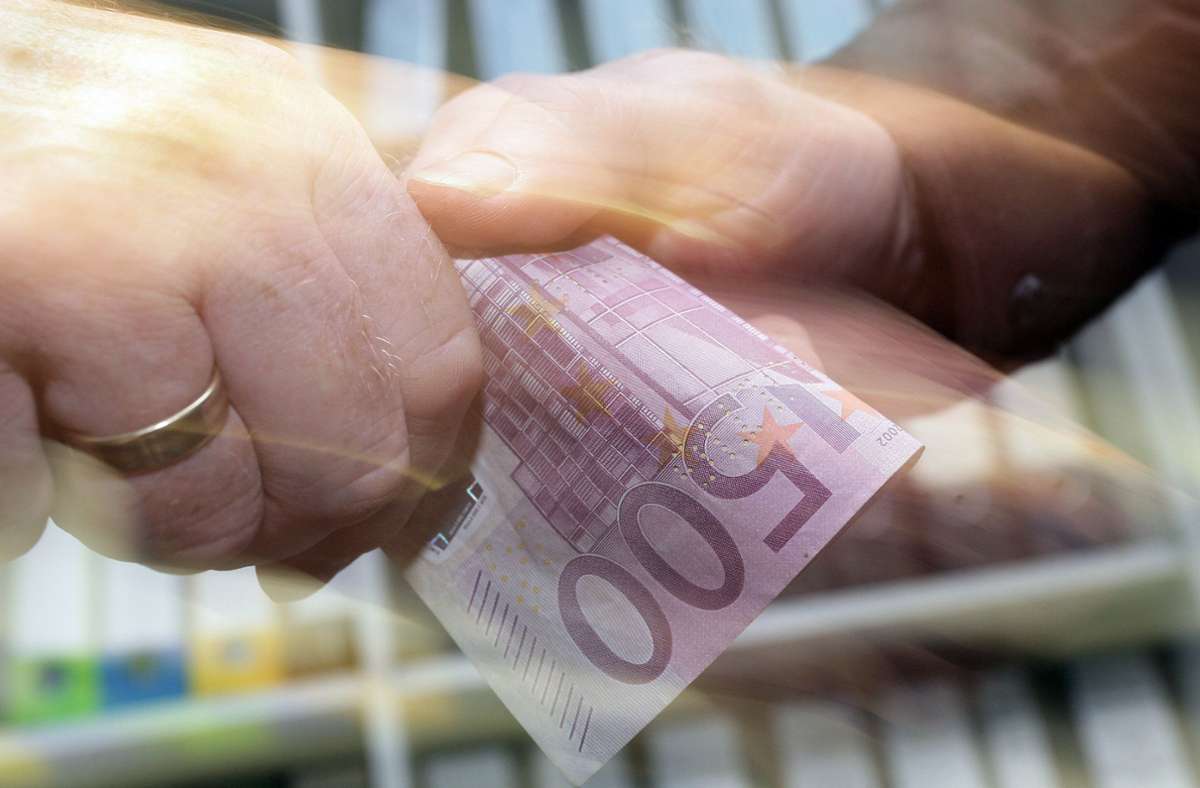 Betrugsmasche in Holzgerlingen: 85-Jähriger beauftragt „Handwerkerfirma“ – und wird abgezockt