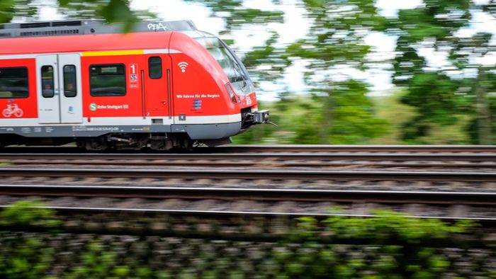 S-Bahn erfasst Frau mit Rollator – Polizei sucht Zeugen