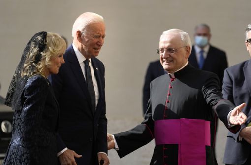 Joe Biden ist im Vatikan eingetroffen. Foto: dpa/Andrew Medichini